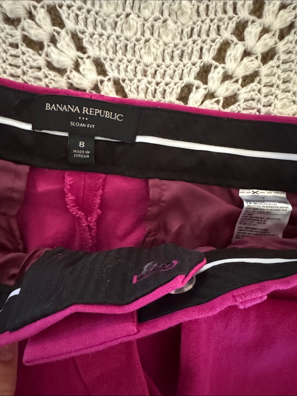 Banana Republic Bright Magenta Cropped Trousers - Picture 2 of 3